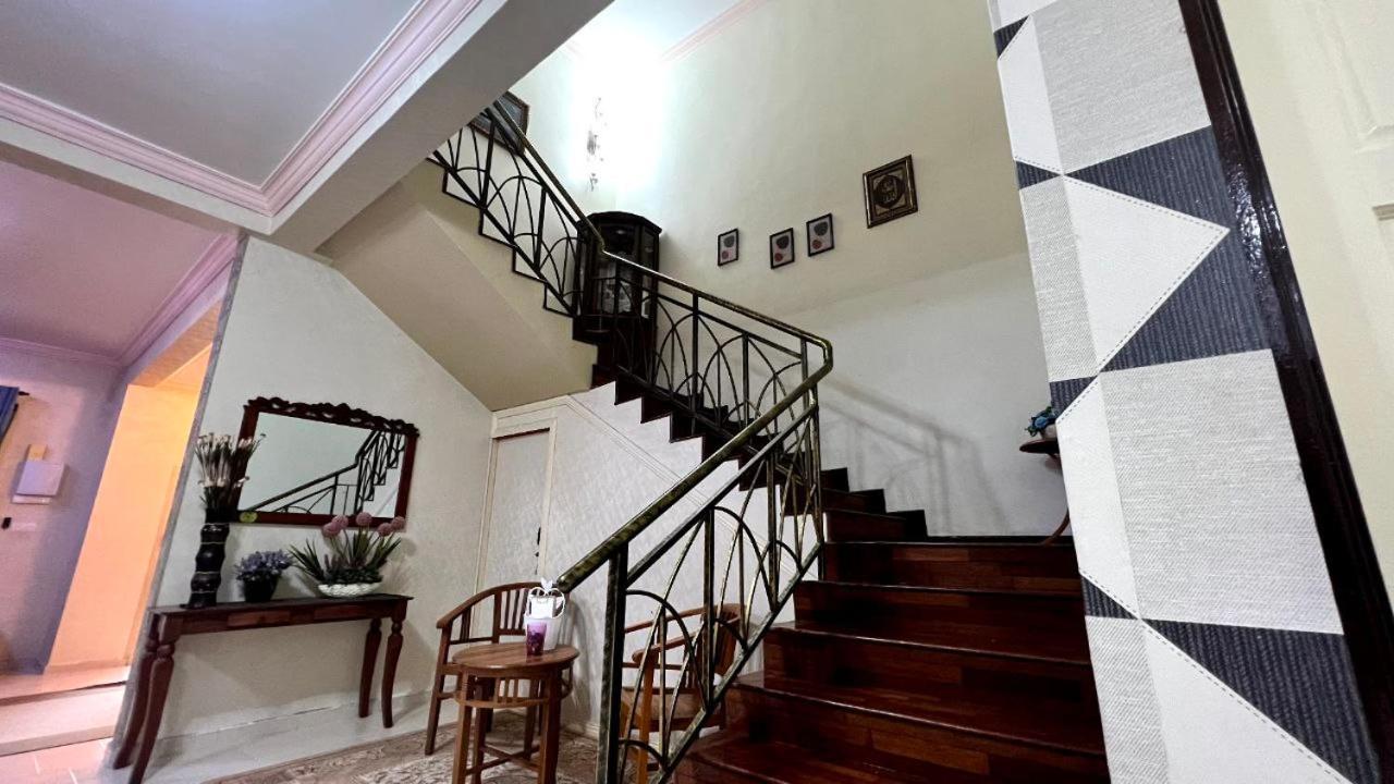 Yb Guest House 4 Bilik 5 Katil Chukai Екстериор снимка